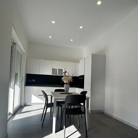 House דירה מונופולי