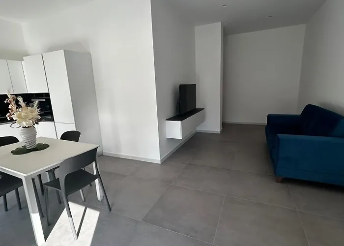 Apartment House